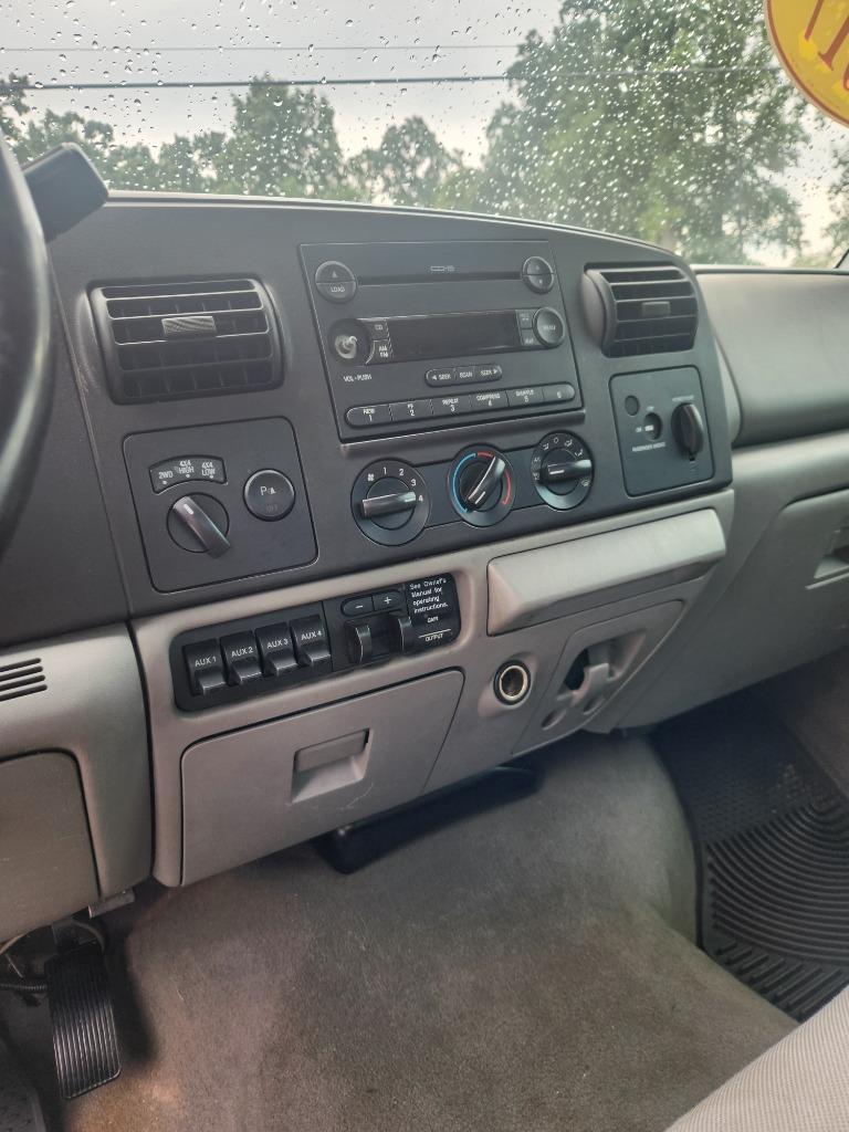 2007 Ford F-350 Super Duty XLT - Photo 6