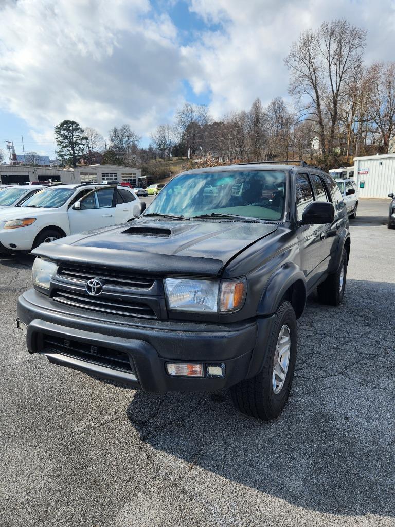 2001 Toyota 4Runner SR5's photo