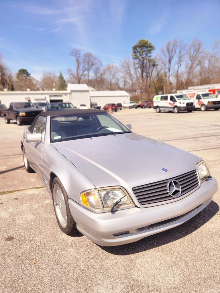 1998 Mercedes-Benz SL SL 500's photo